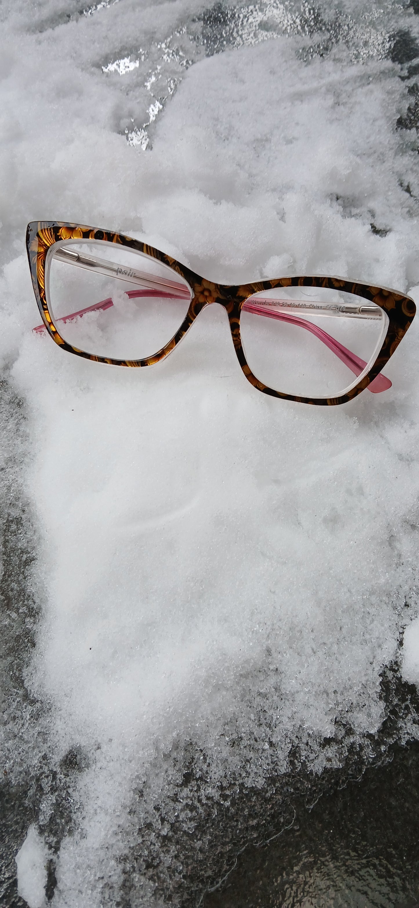 Flowers black and gold leather Topper. Can be made in any style.