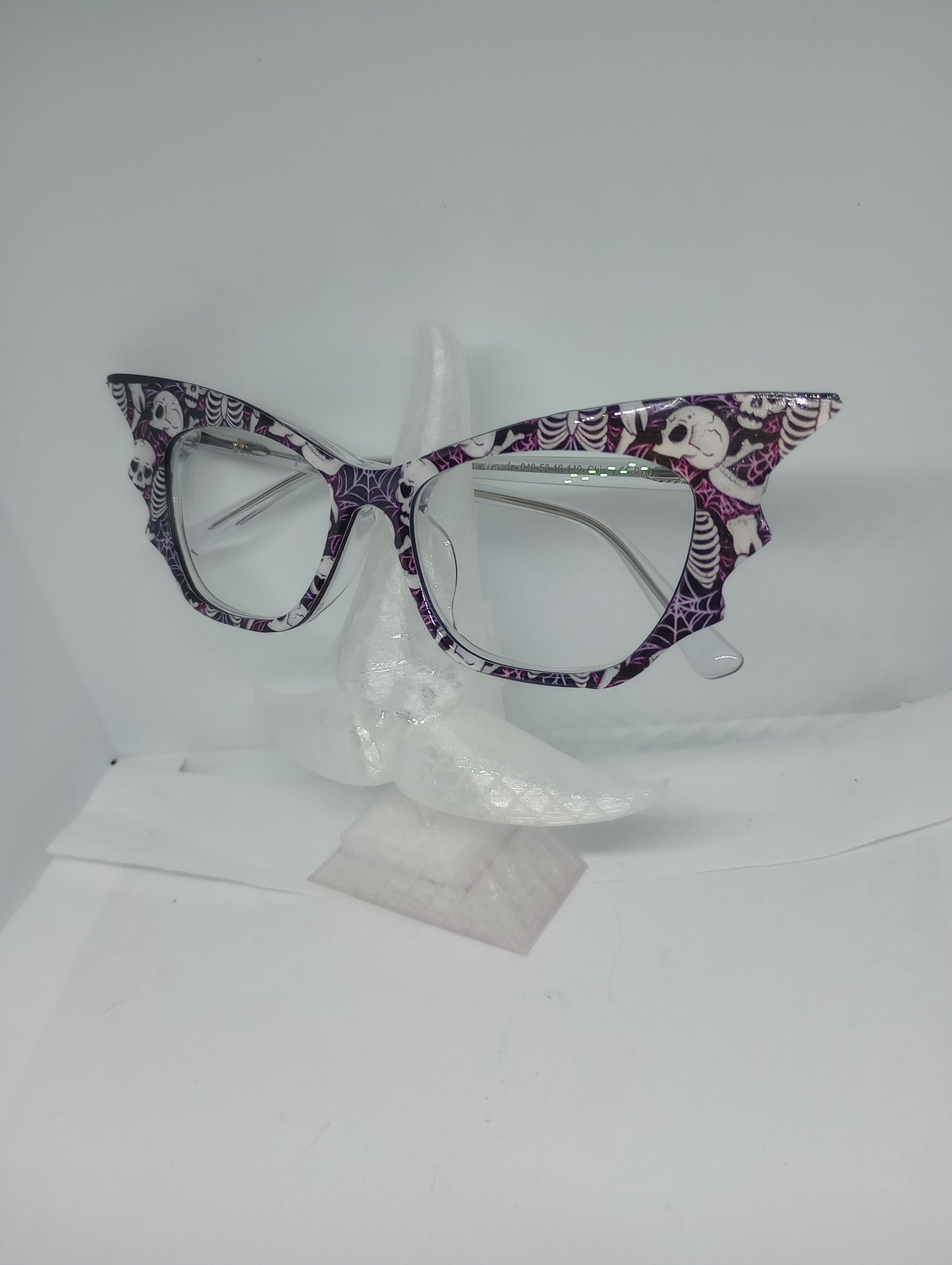 Skeleton bat topper. Can be made in any style.