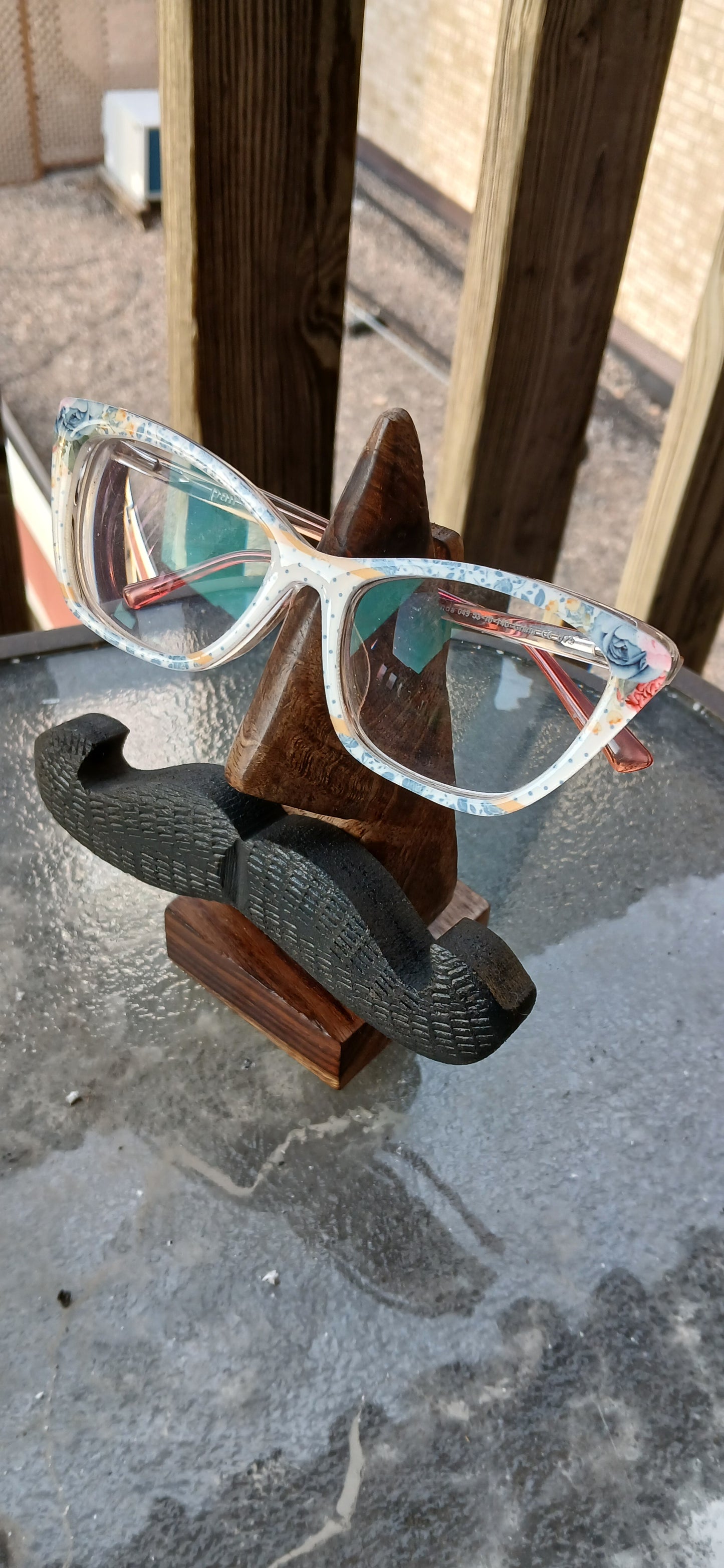 Blue and white polka dot and chiba design with roses pioneer topper. Can be done in any topper style