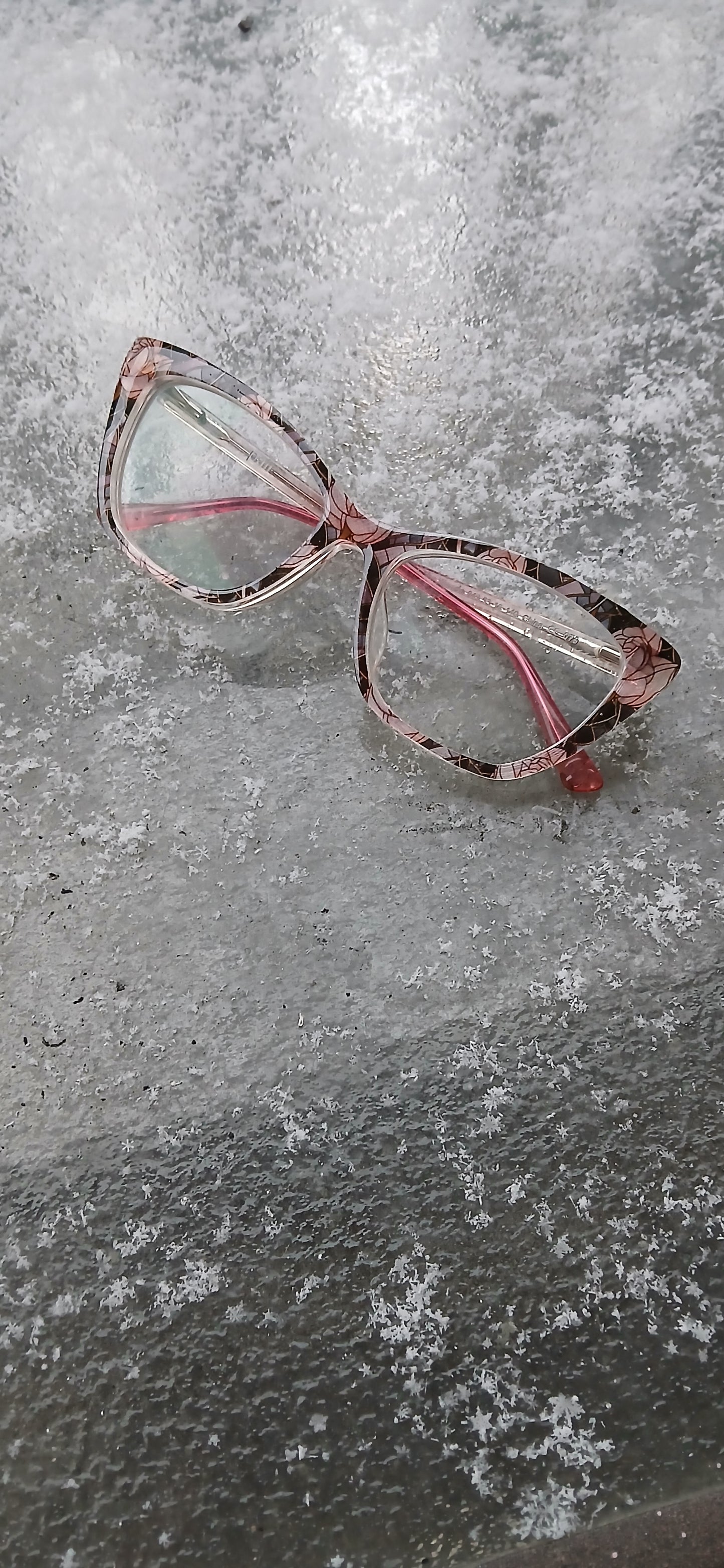 Transparent Stained glass peach roses topper Can be made in any style.