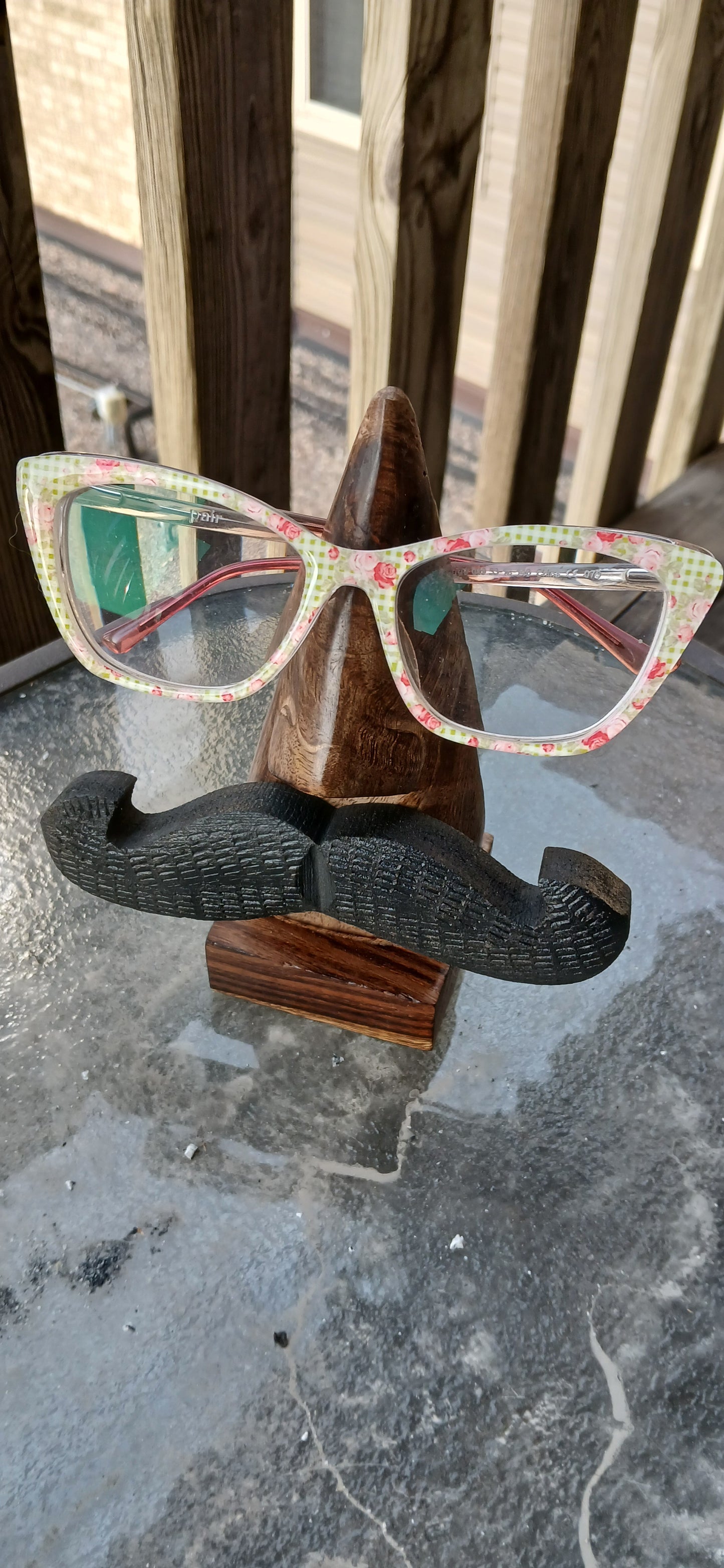 Green plaid with roses pioneer topper. Can be done in any topper style