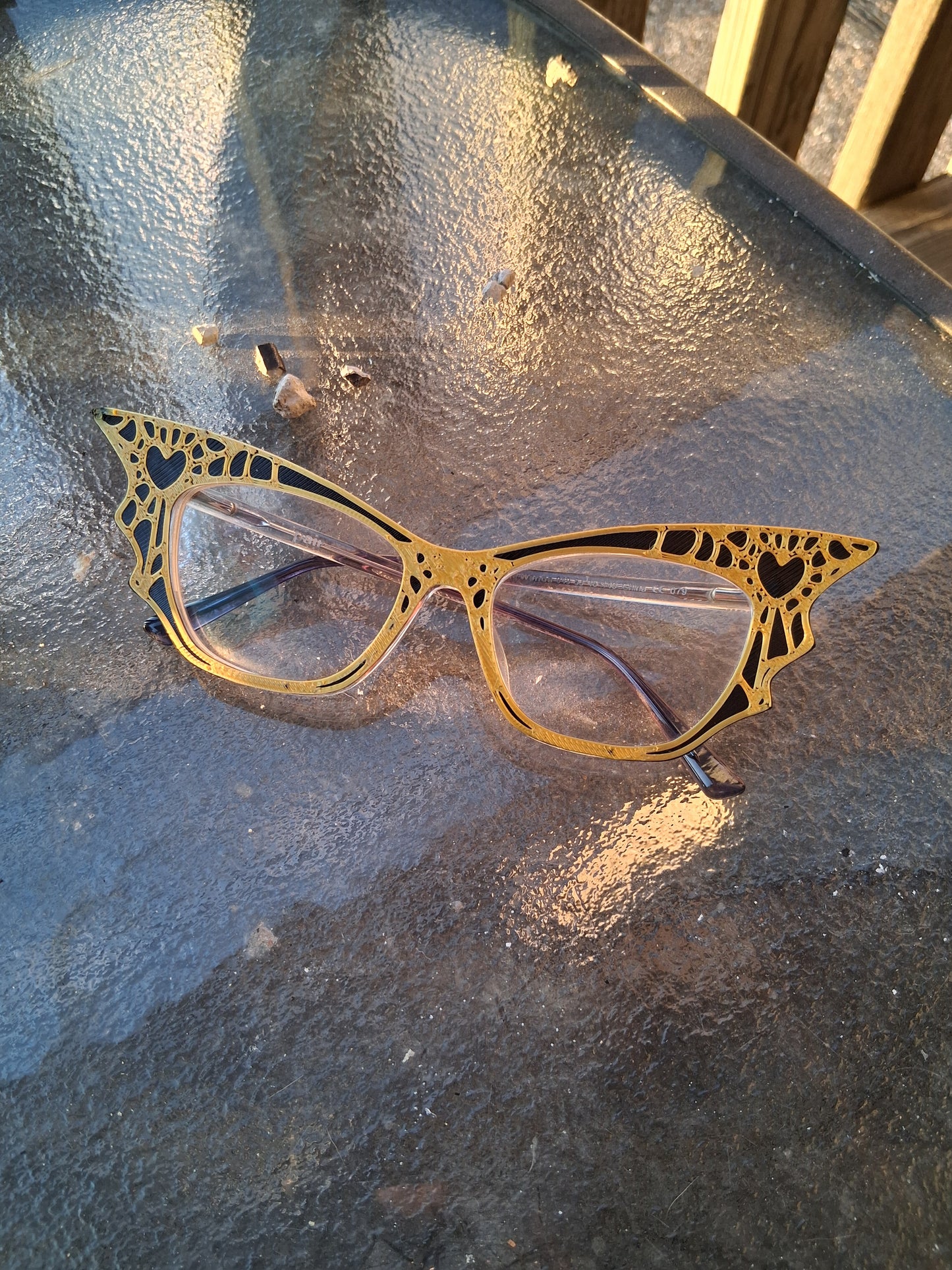 Spiderweb batwing gold