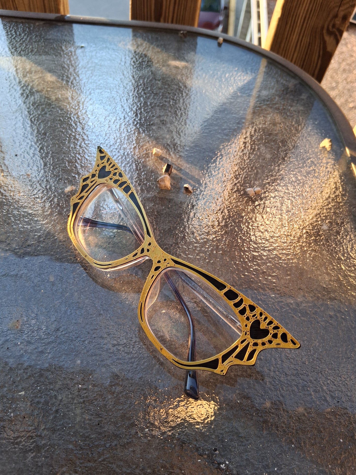 Spiderweb batwing gold